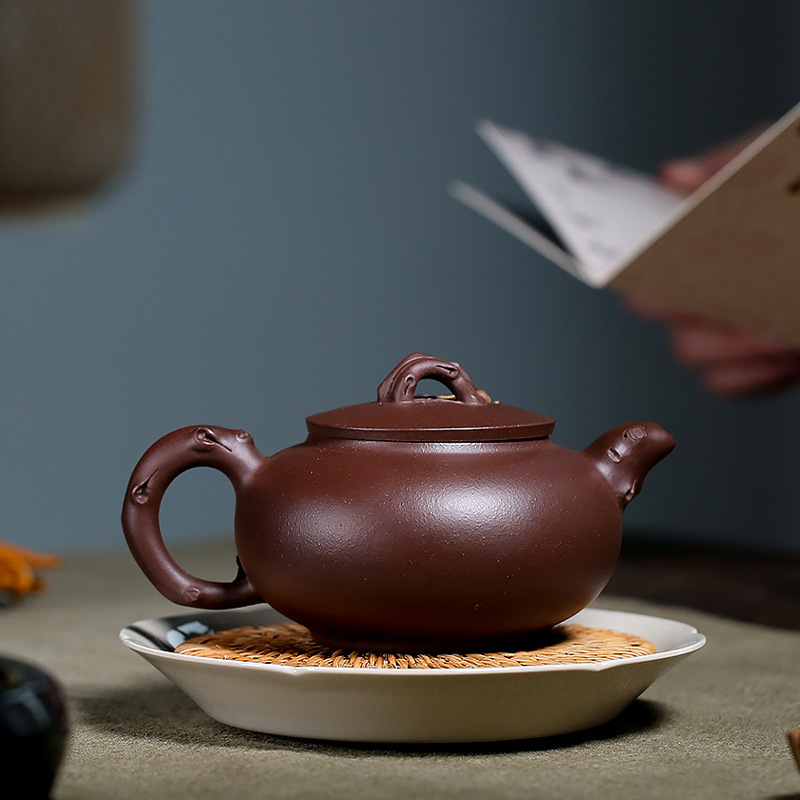 紫砂壶-春意壶
